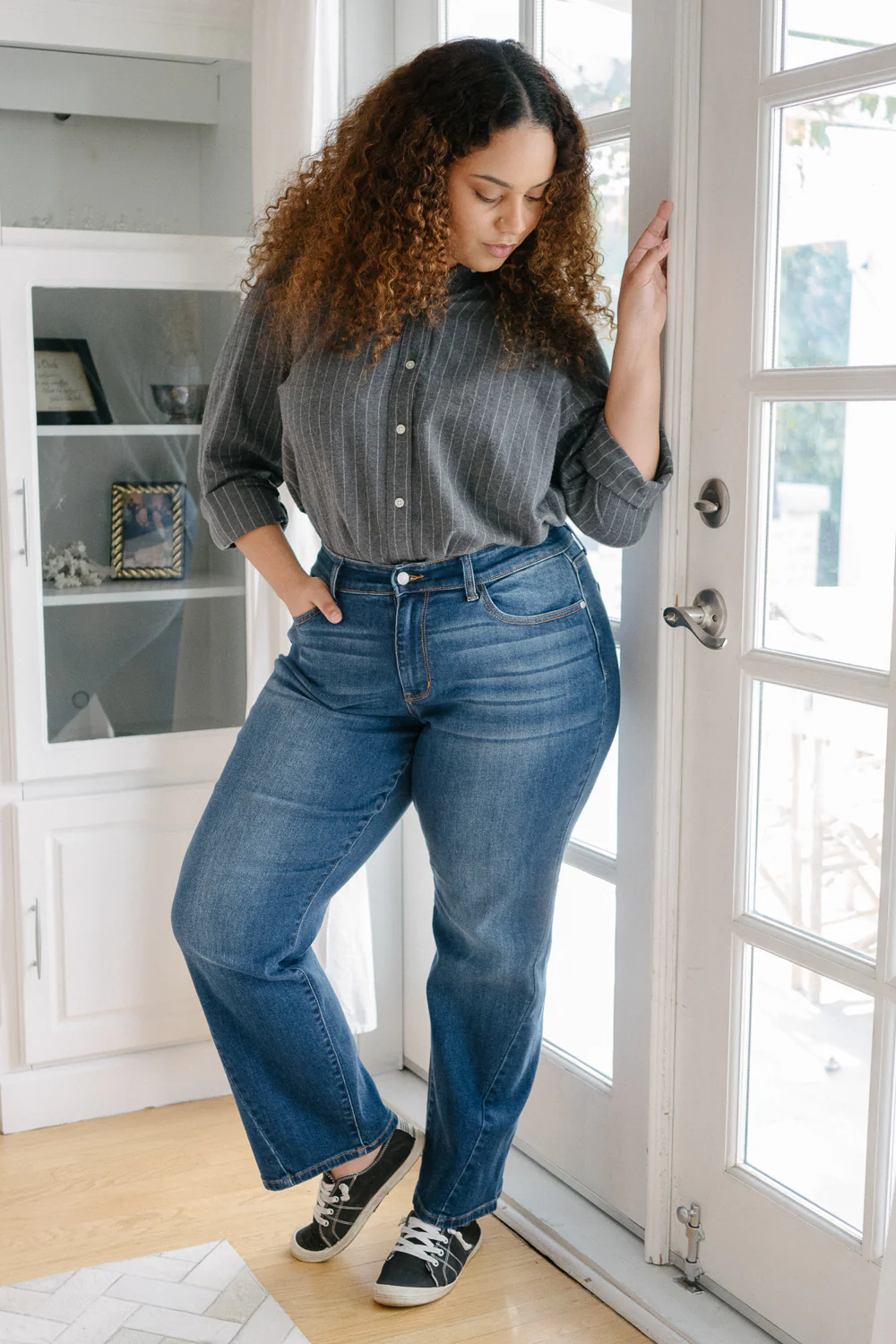 Aubrey Mid Rise Side Seam Detail Straight - PLUS