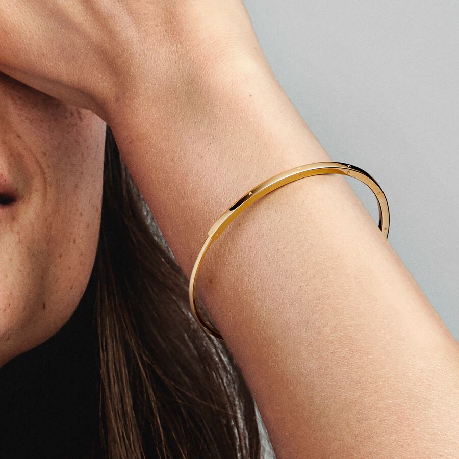 Signature I-D Bangle