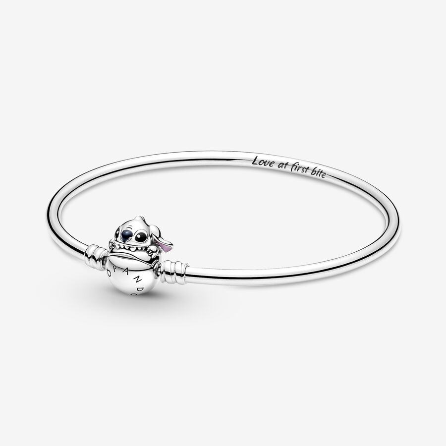 Moments Stitch Biting Clasp Bangle