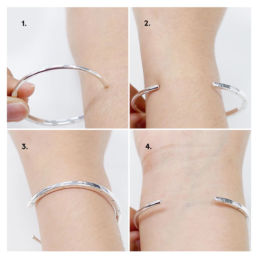 Signature I-D Open Bangle